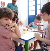 Biblioteca Pública realiza ação literária na orla da Ponta Verde neste domingo (26)