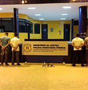 [Vídeo] Falsos seguranças são presos pela PRF com armas e cerca de R$ 28 mil