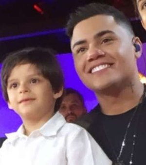 Felipe Araújo se emociona ao ver sobrinho pedindo reencontro com Cristiano