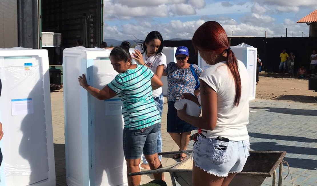 Fim de ano com geladeira nova: Maceió e Campo Grande recebem campanha da Equatorial