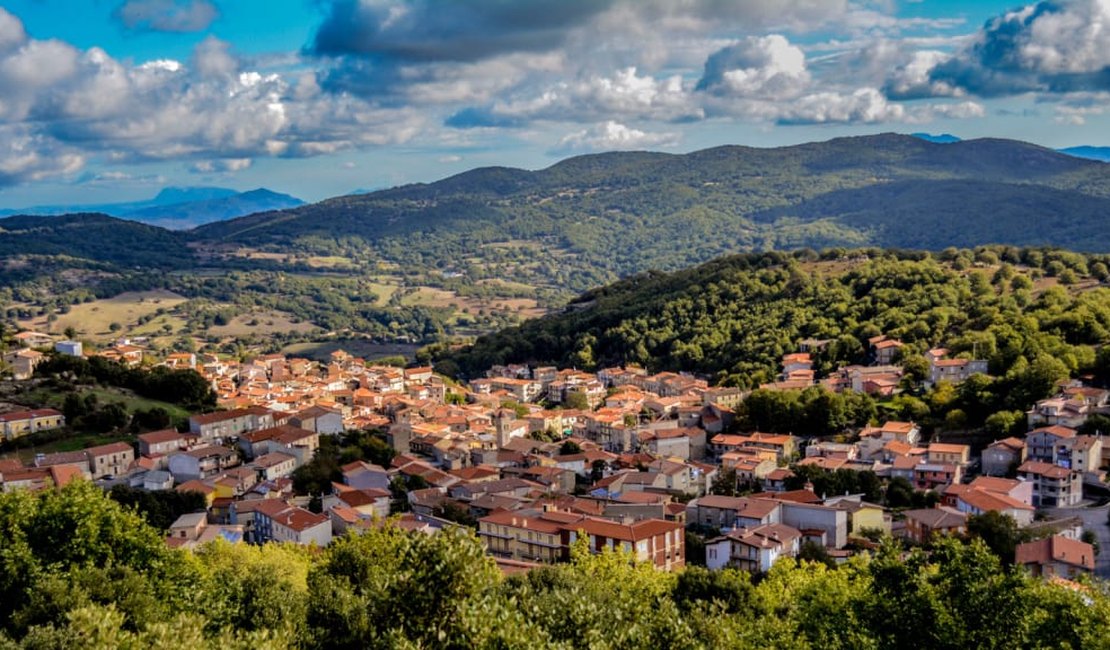 Cidade italiana oferece casas por um euro para tentar recompor população