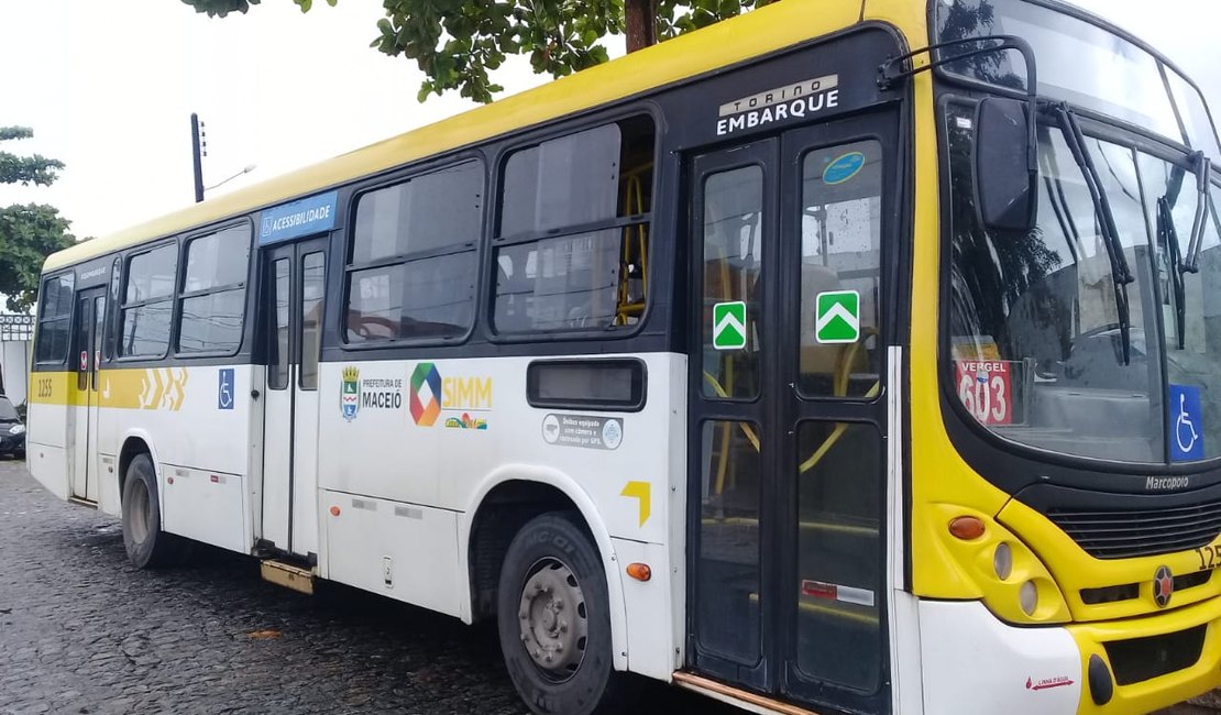 Adolescentes são apreendidos após assaltar ônibus na Mangabeiras 