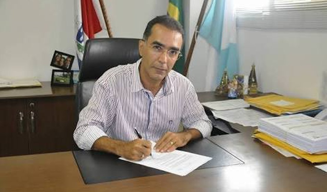Câmara de São Miguel dos Campos aprova Nota de Repúdio e chama prefeito de mentiroso