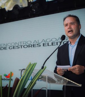 Enfrentamento à pandemia é pauta fundamental para prefeitos alagoanos, afirma Renan Filho
