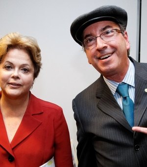Dilma do PT avermelhou e nós também