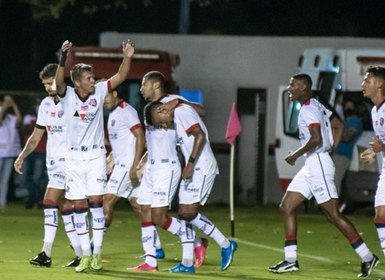 Vitória bate o Itabaiana sem dificuldades e avança na Pré-Copa do Nordeste