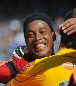 Ronaldinho Gaúcho parabeniza Flamengo pelos 127 anos: 'Só quem jogou sabe'