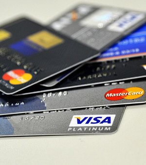 Cartões lideraram forma de pagamento em 2021 com participação de 51%