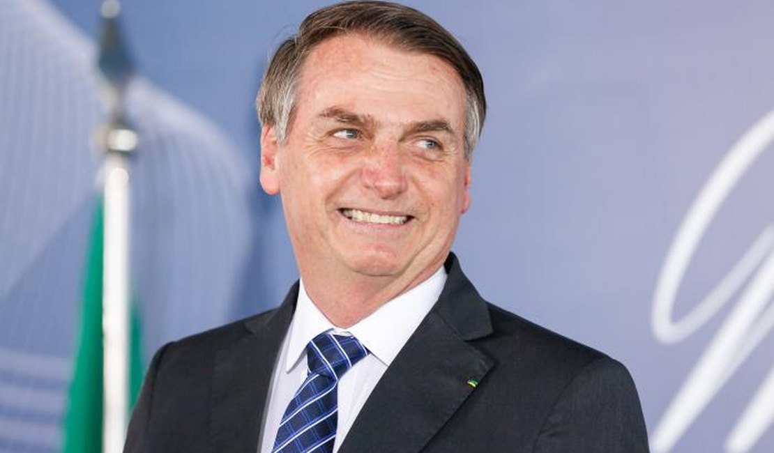 'Se Bolsonaro acha que o Brasil está sob ataque terrorista, o que ele está fazendo fora do país?', questiona Greenpeace