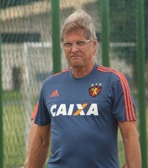 Osvaldo Oliveira é o favorito para comandar o Corinthians