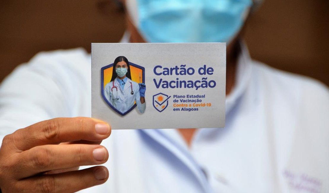 Youtube tira live em Maceió que discutiu não obrigatoriedade do passaporte da vacina em crianças