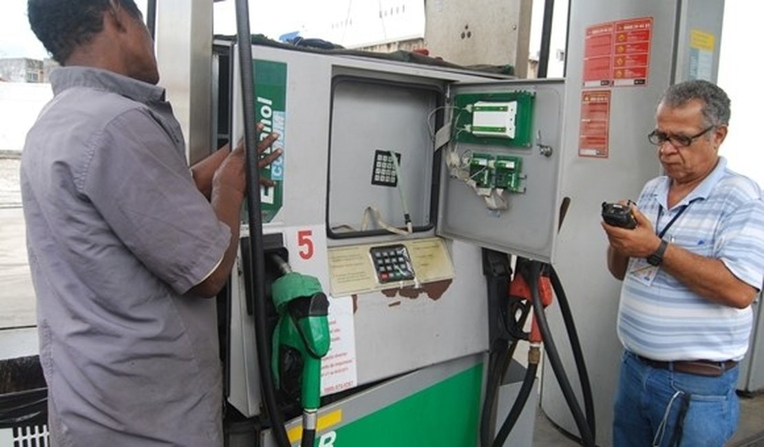 Preço Médio dos combustíveis sofre reajuste nesta terça-feira (16)