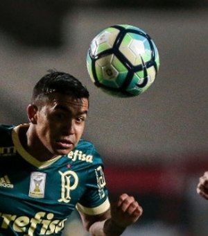 Palmeiras vence Coritiba e fica só a três pontos do vice-líder do Brasileiro