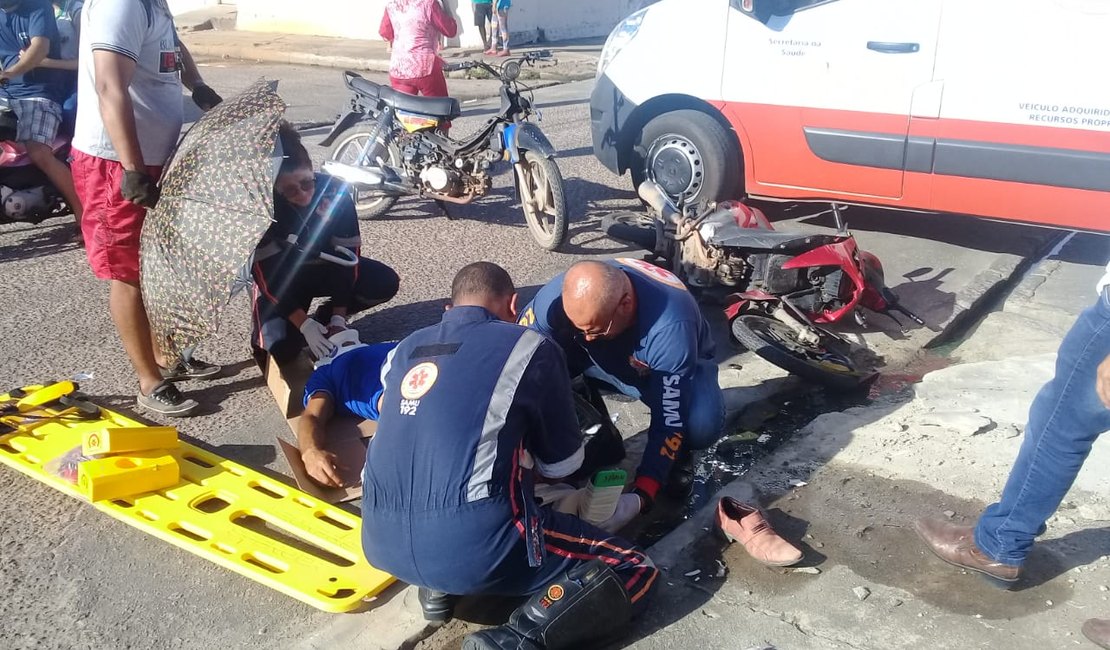 Homens ficam feridos após colisão entre motos em Arapiraca