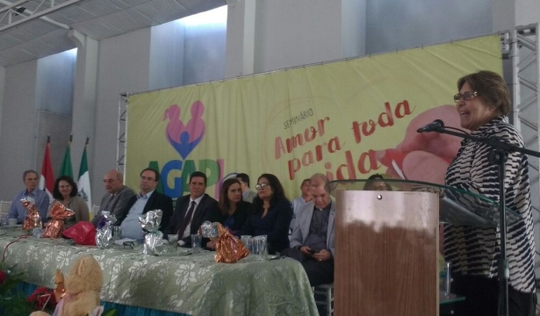 Ministro do Desenvolvimento Social enaltece trabalho de Célia Rocha pela primeira infância