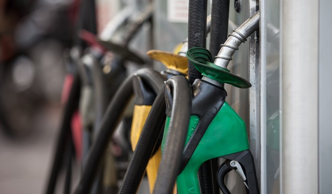Preços da gasolina e do etanol têm nova alta, mostra ANP