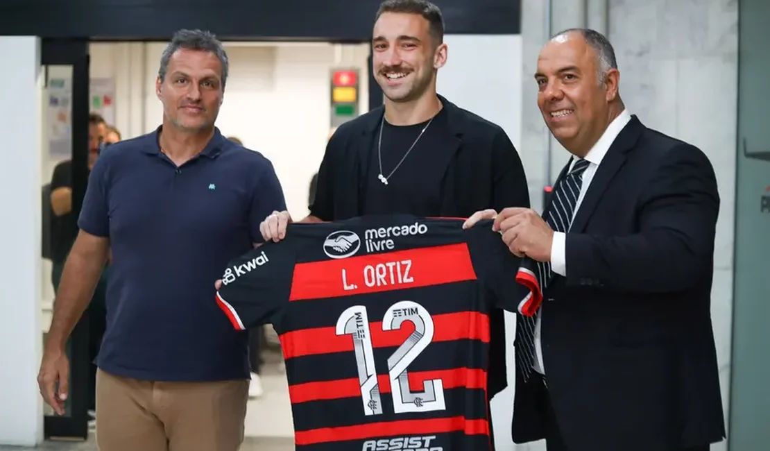 Em grande fase no Flamengo, Léo Pereira ganha sombra de Léo Ortiz na temporada