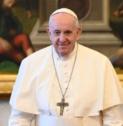 Papa pede ajuda aos pobres em Missa do Galo restrita pela Covid-19