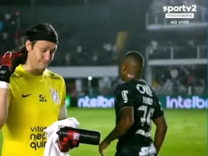 Neymar recrimina tentativa de agressão de torcedor do Santos contra Cássio