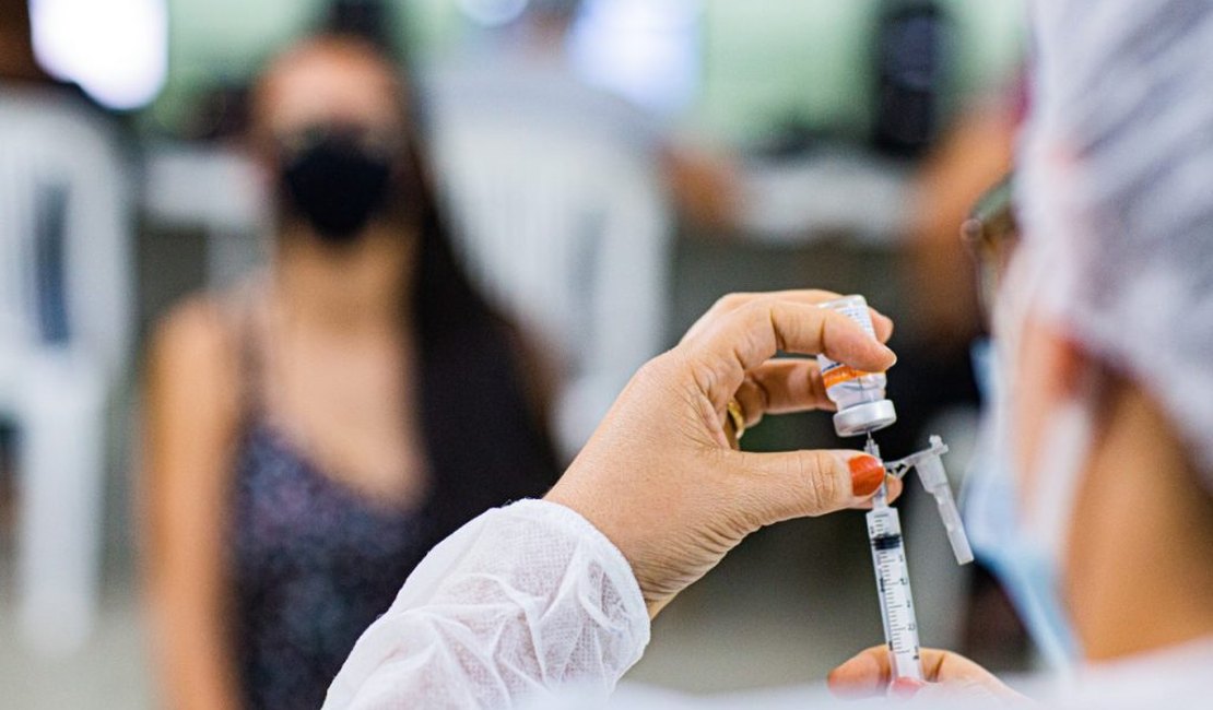 Arapiraca antecipa segunda dose para população que iria completar imunização até 31 de julho