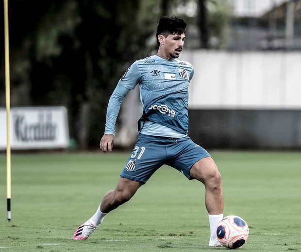 Anderson Ceará explica saída do Santos para o CRB: 'Quero e preciso jogar mais'