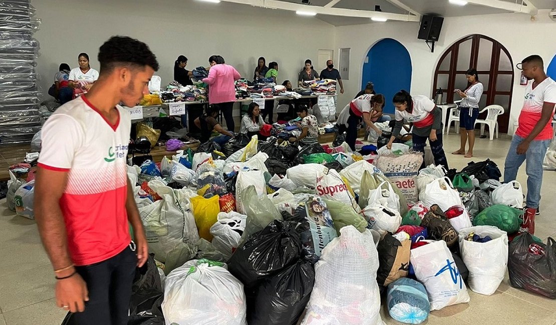 [Vídeo] Prefeitura de Penedo coloca dois locais para doações aos desabrigados na região