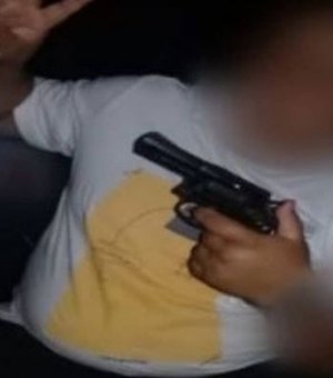Após se exibir com arma de fogo nas redes sociais, jovem é detido em São Brás