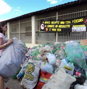 Estudantes retiram quase 01 tonelada de garrafas PET da natureza no interior de Alagoas