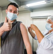 Prefeitura de Maceió bate recorde de vacinação e mantém Corujões