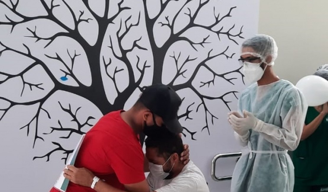 Hospital do Alto Sertão recupera todos os pacientes na primeira semana de funcionamento