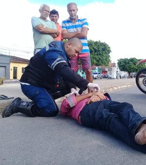 Idoso é atropelado por motocicleta próximo à Praça do Abacaxi