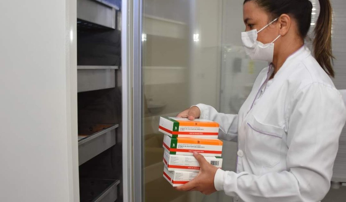 Maragogi recebe 308 doses da Coronavac contra Covid-19