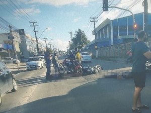 Acidente de moto deixa dois feridos na Cruz das Almas