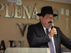Gilberto Gonçalves é empossado pela 2ª vez como prefeito de Rio Largo
