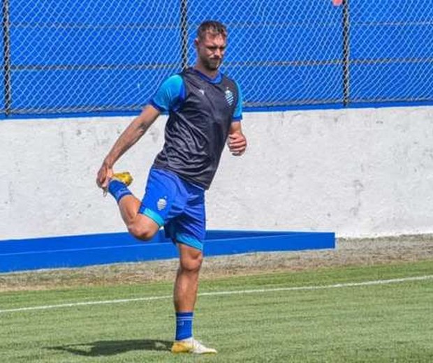 Pedro Lucas comenta importância de empate diante da líder Chapecoense