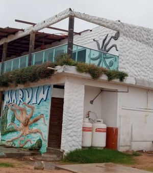 Ventos fortes destroem  casas, restaurantes e escolas em São Miguel dos Milagres
