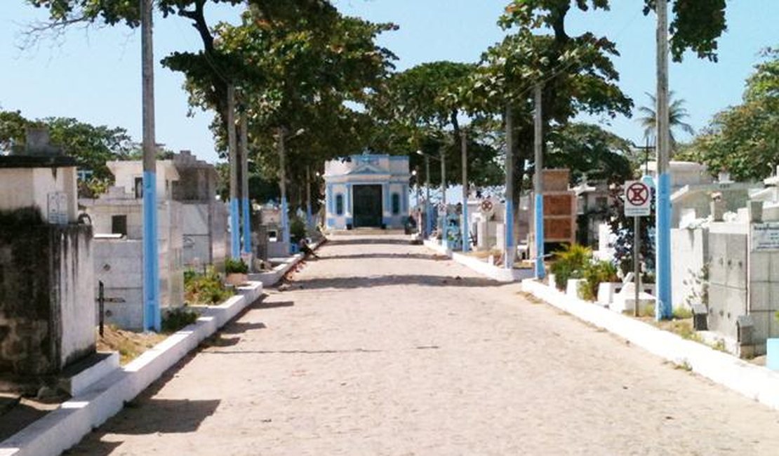 Cemitérios públicos de Maceió terão limite de visitantes no Dia de Finados