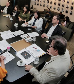 Judiciário, Executivo e Legislativo discutem projeto 'Mãe Consciente'