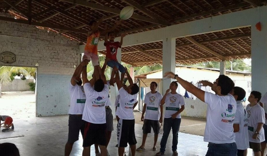 Arapiraca Rugby Club realiza atividade com crianças do Lar São Domingos