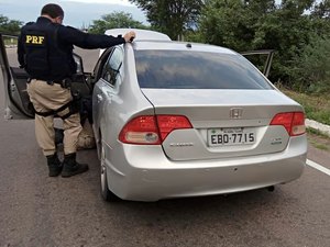 PRF recupera veículo adulterado e prende motorista na BR-423