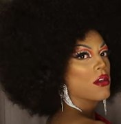 Ex-BBB21 João Pedrosa mostra transformação ao lado da drag queen Bianca DellaFancy