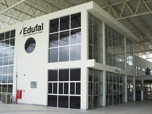 Edufal lança cerca de 100 livros durante a 10ª Bienal do Livro de Alagoas