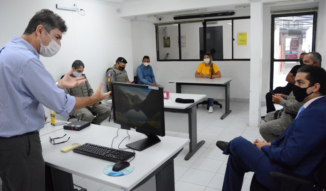 Trabalhadores da Usina Sinimbú cobram pagamentos e se reúnem com MPT