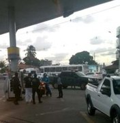 Polícia Civil prende jovem acusado de roubos em posto de combustíveis