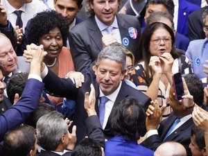 Reeleição histórica revela também a vitória de Arthur Lira sobre Renan Calheiros