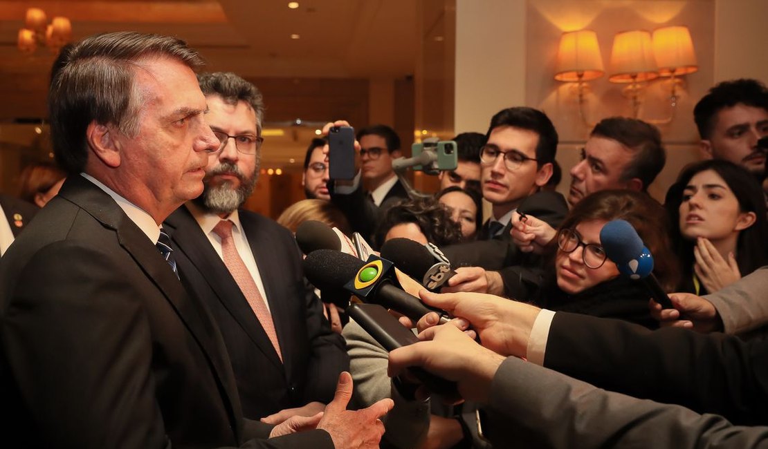 Presidente Jair Bolsonaro chega a Brasília após visita a cinco países