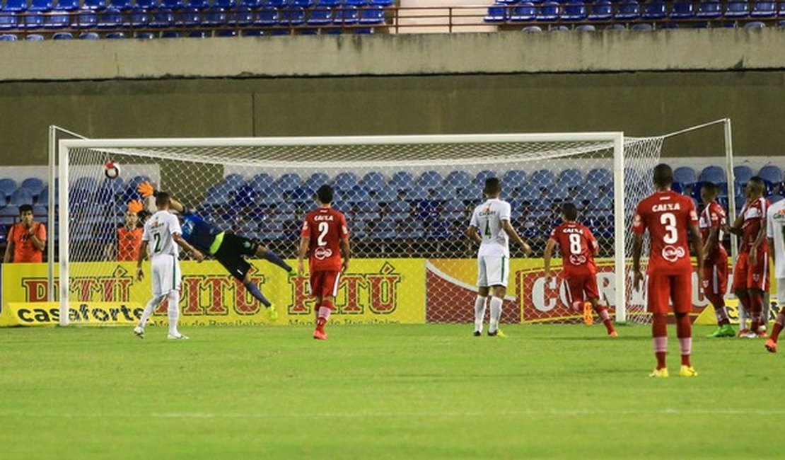 Em jogo disputado, CRB vence Murici no estádio Rei Pelé