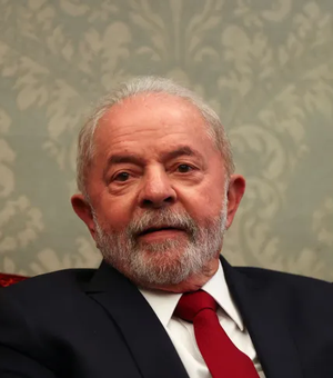 Lula chama privatização da Eletrobras de 'sacanagem' e cobra mudanças