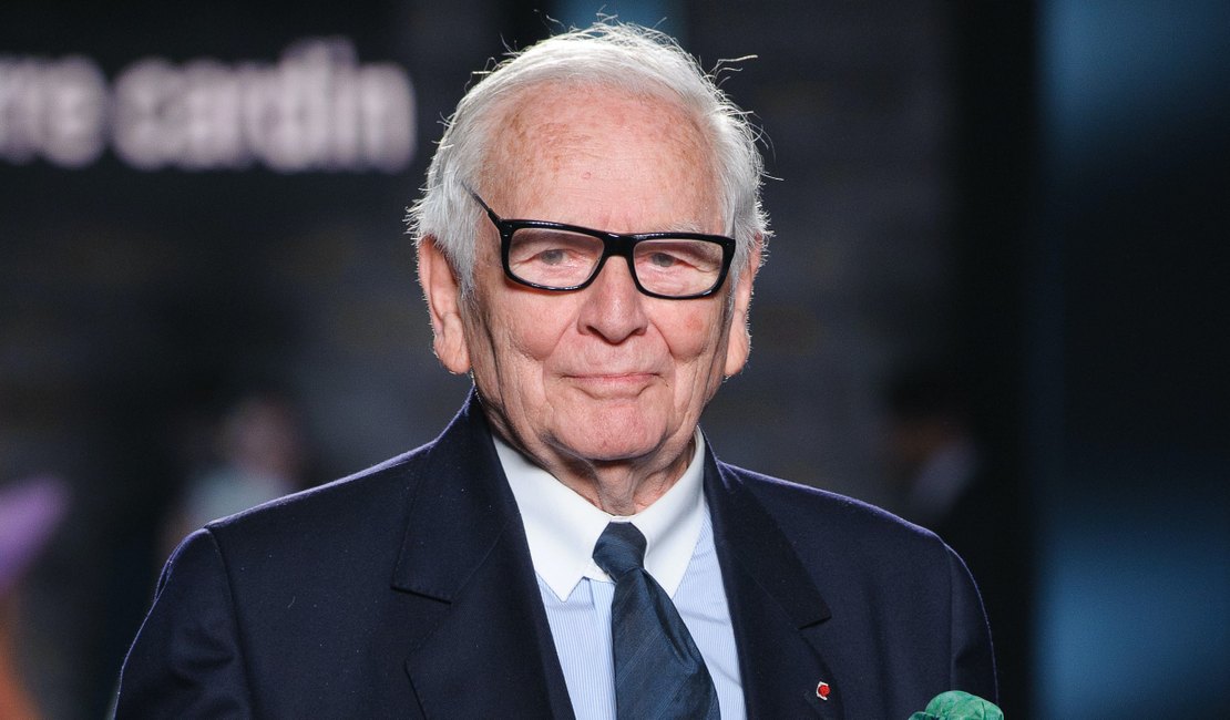 Morre Pierre Cardin, icônico estilista francês, aos 98 anos