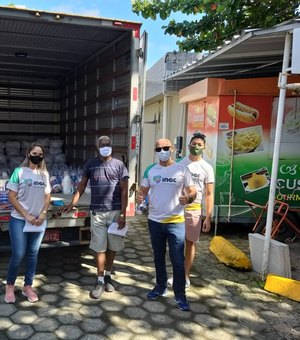 [Vídeo] Maceió recebe 1.500 cestas básicas com kits de higiene do Inec durante a pandemia